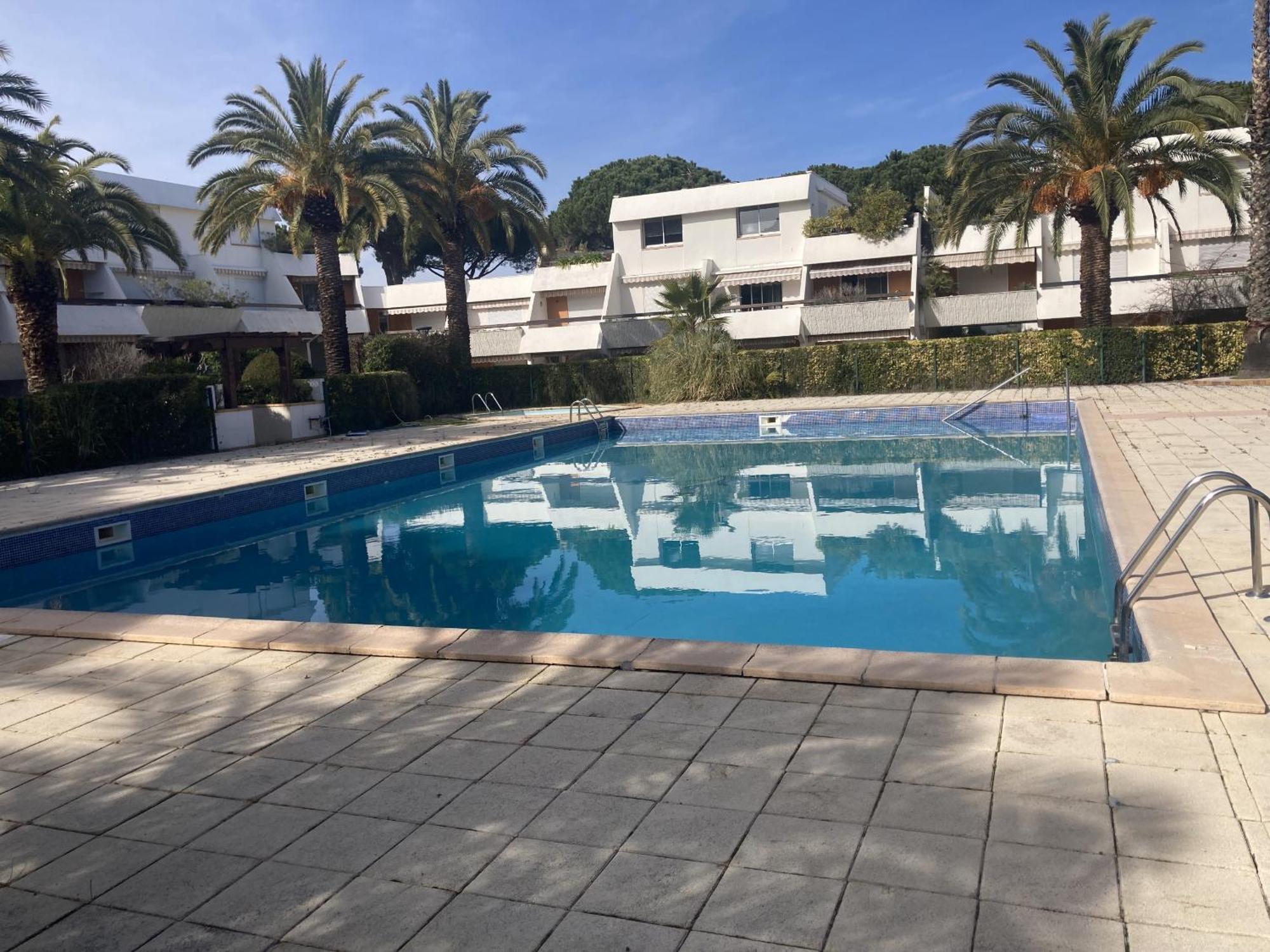Sol-y-days Cyprianes Moderne Avec Piscine *