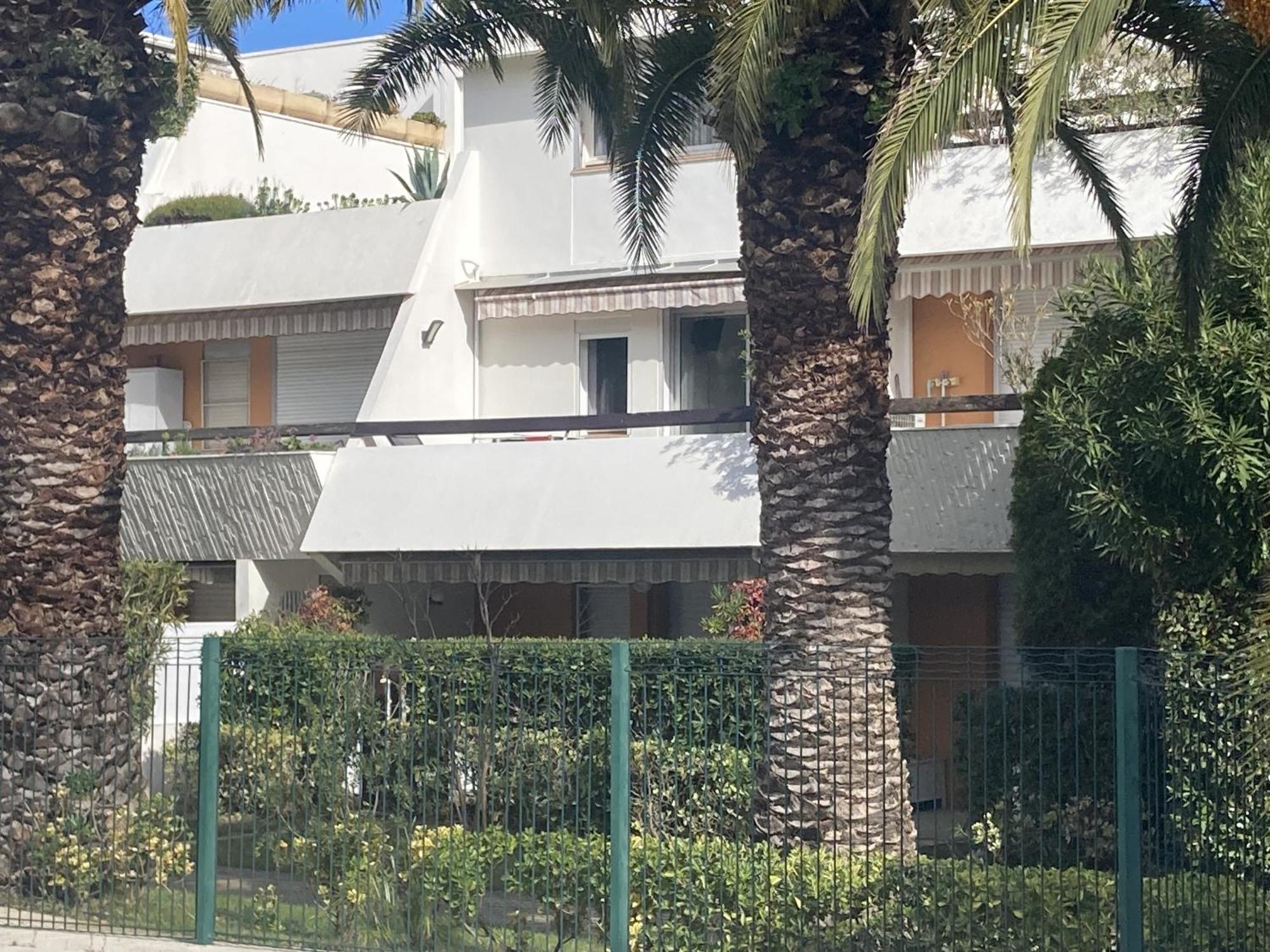 Sol-y-days Cyprianes Moderne Avec Piscine Appartement
